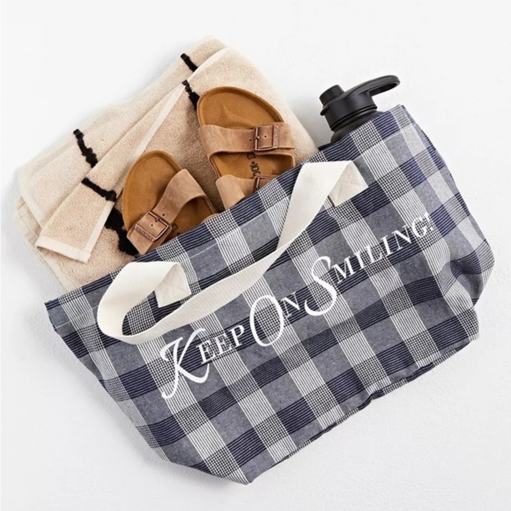 New🌟Keep On Smiling Daypack Tote Bag